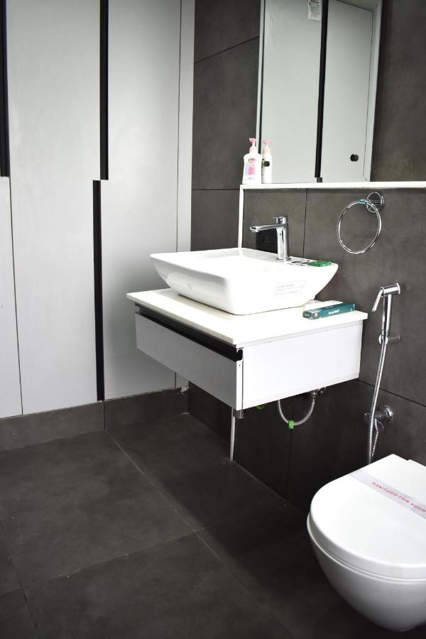 Bedchambers Serviced Apartments - Cyber City グルガウン エクステリア 写真