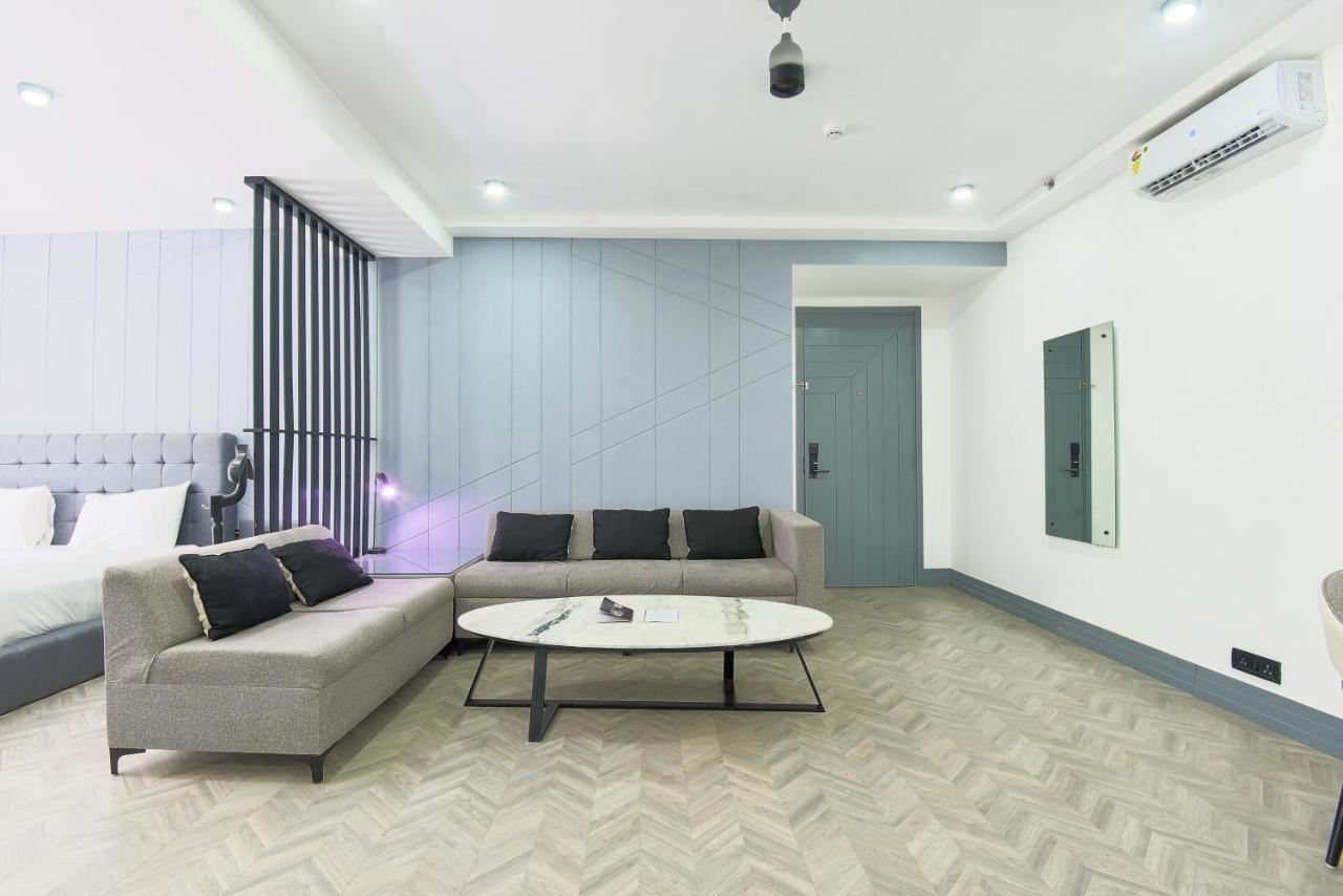 Bedchambers Serviced Apartments - Cyber City グルガウン エクステリア 写真