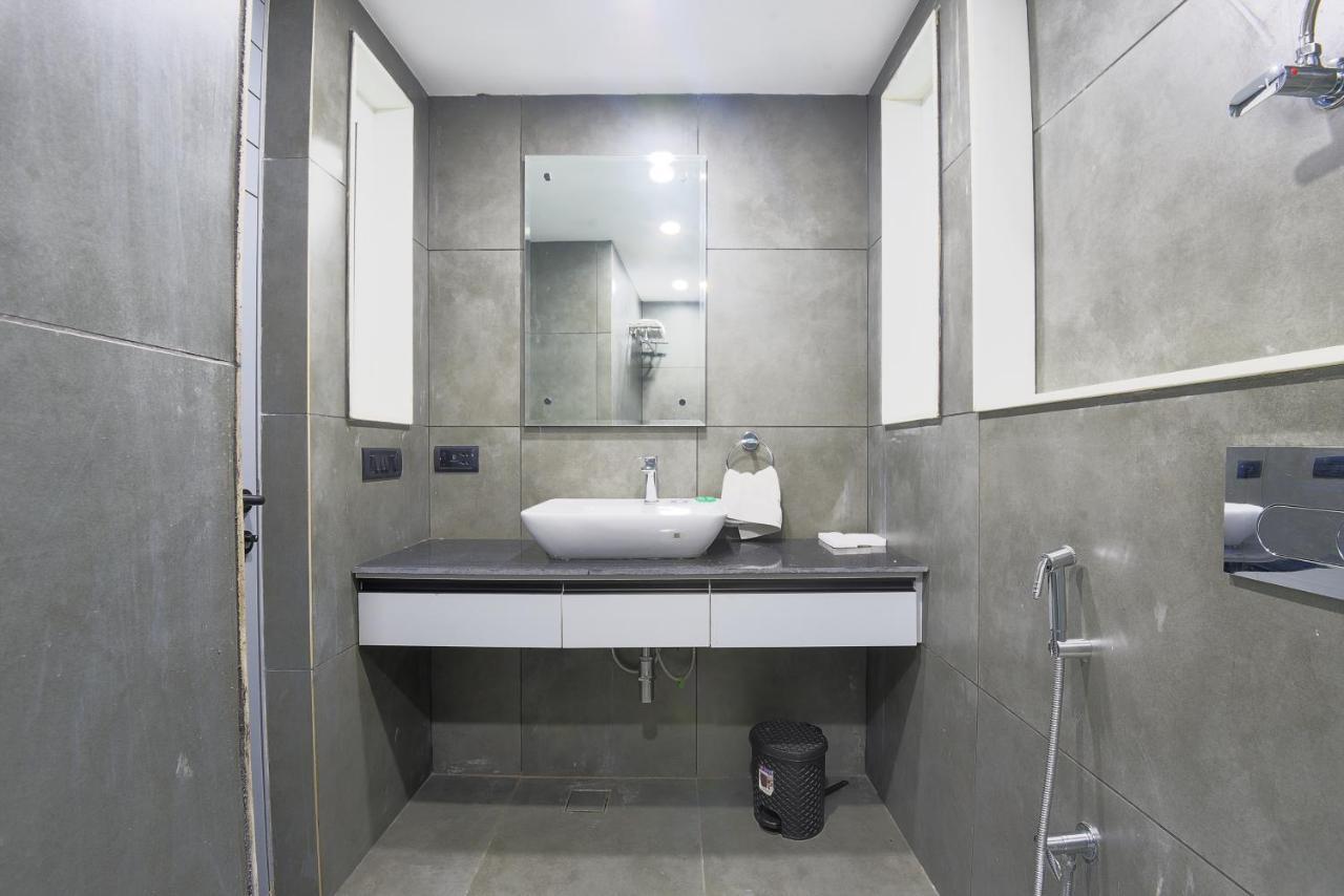 Bedchambers Serviced Apartments - Cyber City グルガウン エクステリア 写真